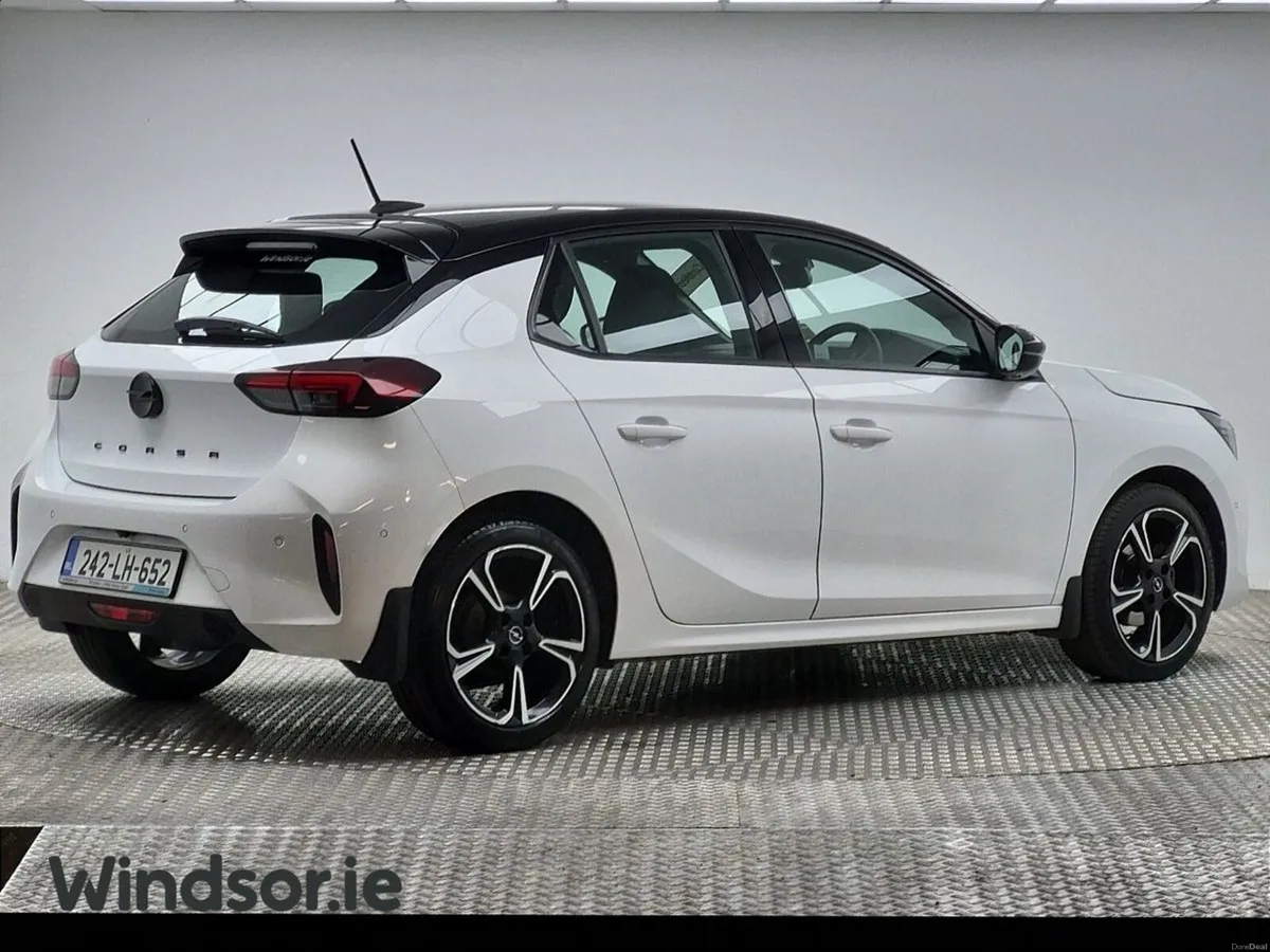 Opel Corsa GS Model 1.2 - Image 2