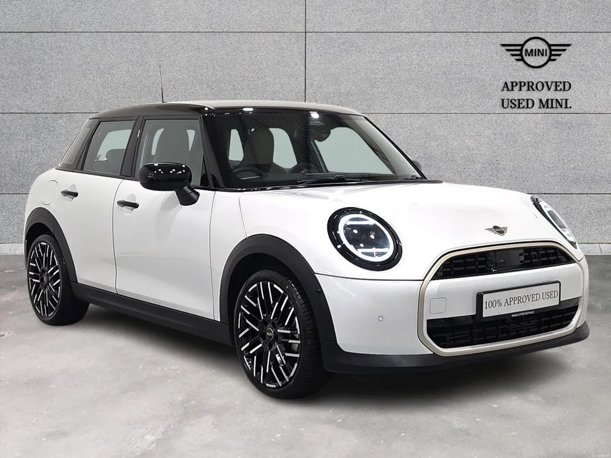 Mini Cooper Cooper C 5 Door - Image 1
