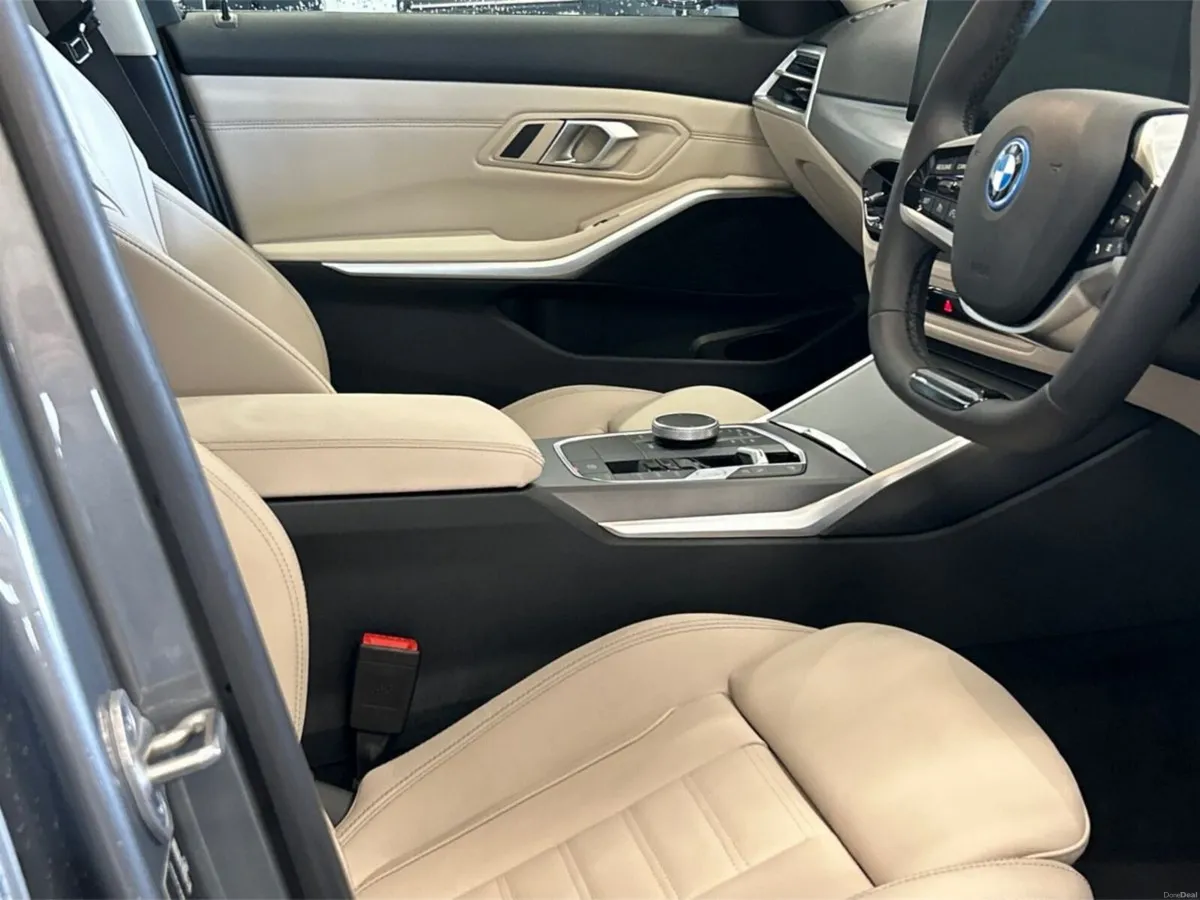 BMW 3-Series 330e Sport Saloon - Image 6