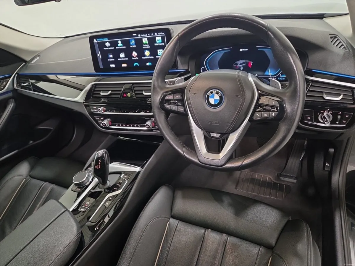 BMW 5-Series 530e SE Touring - Image 6