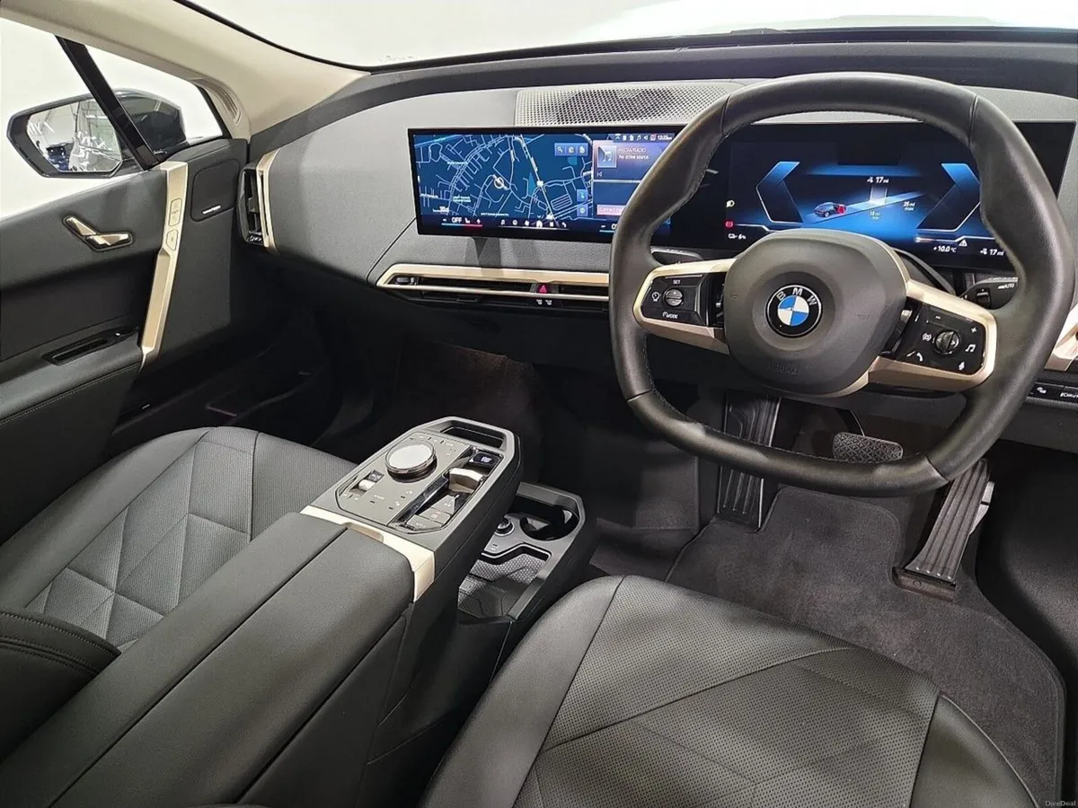 BMW iX xDrive45 Sport - Image 6