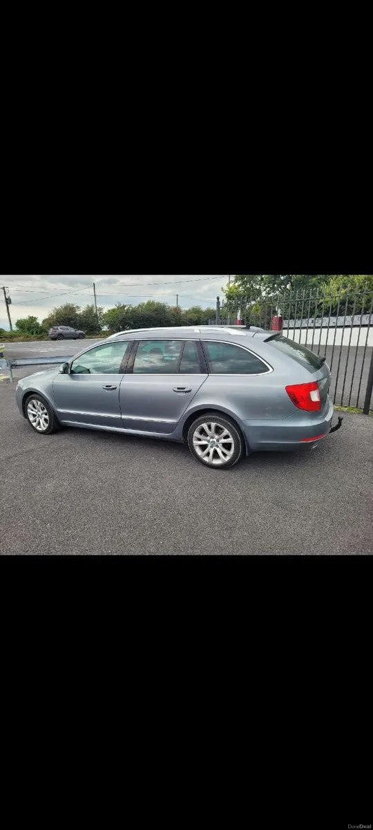 2012 Skoda Superb 2.0 TDI 170bhp elegance estate - Image 1