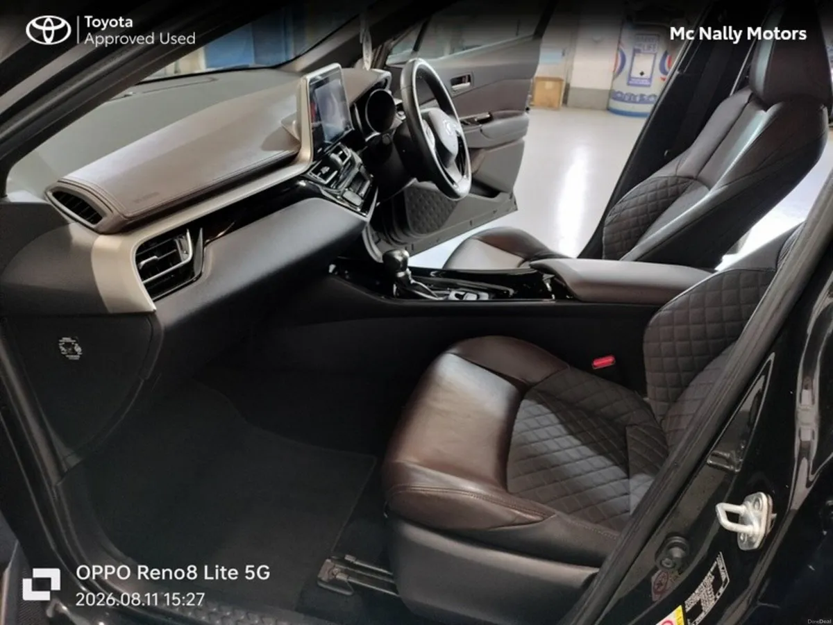 Toyota C-HR HYBRID SOL TOP SPEC - Image 6