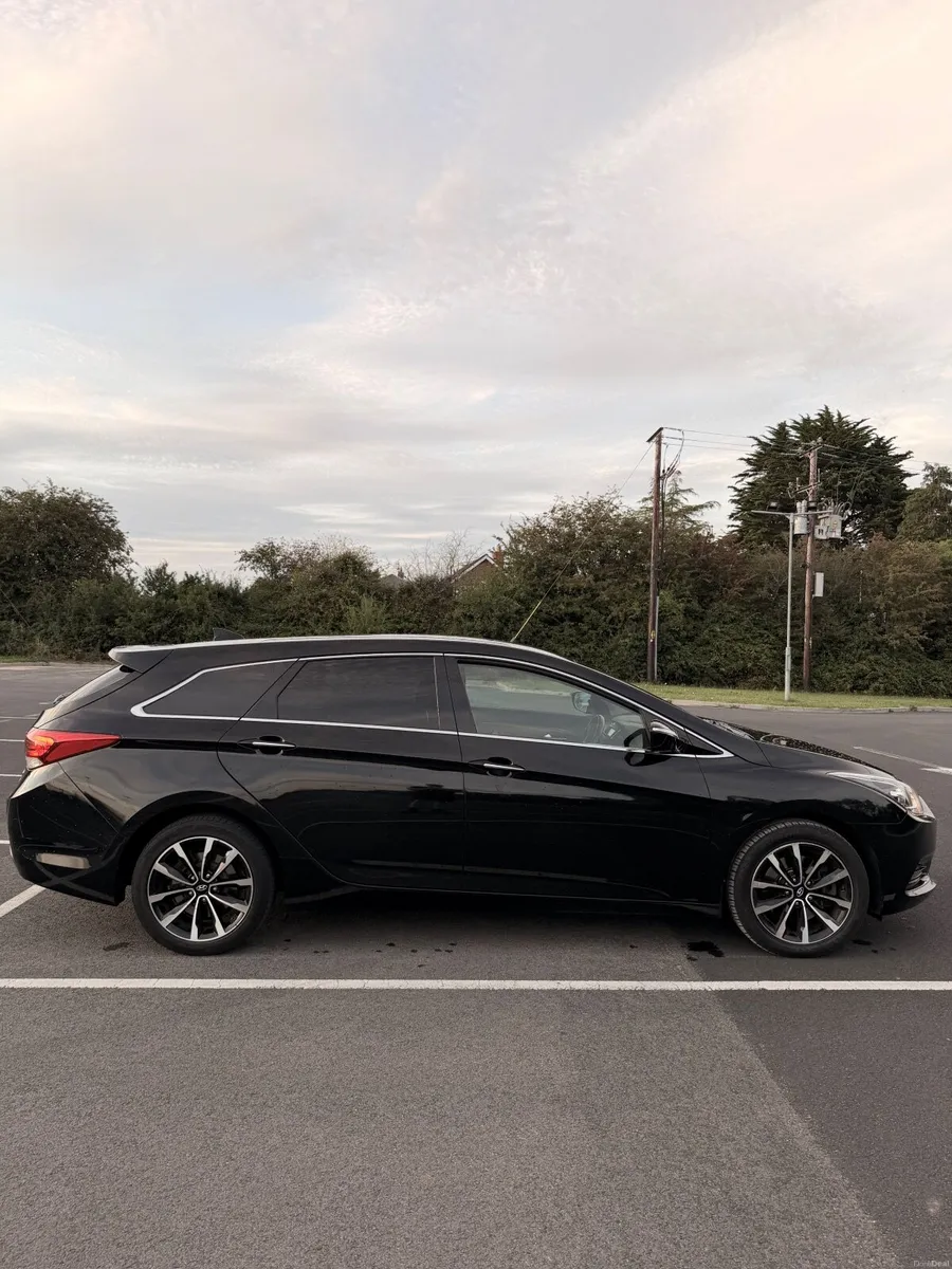 Hyundai i40: NCT Sept 27/ Automatic/ Full History - Image 5