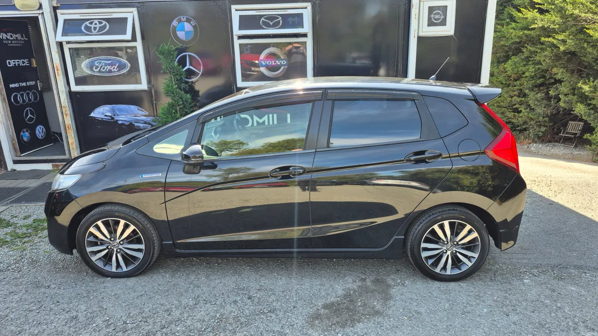 Honda Fit 1.5 Hybrid Auto 2017 - Image 5