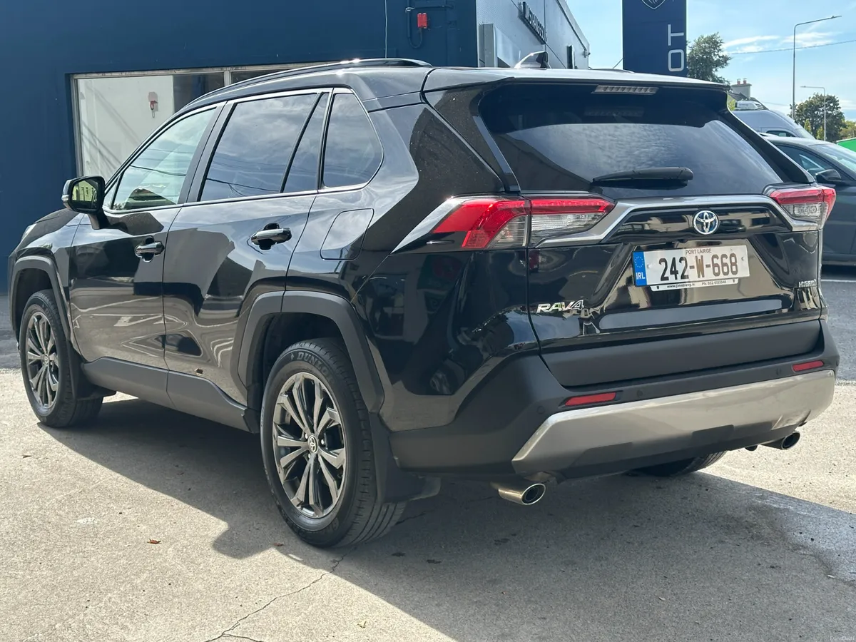 Toyota RAV4 Hybrid Sol - Image 3