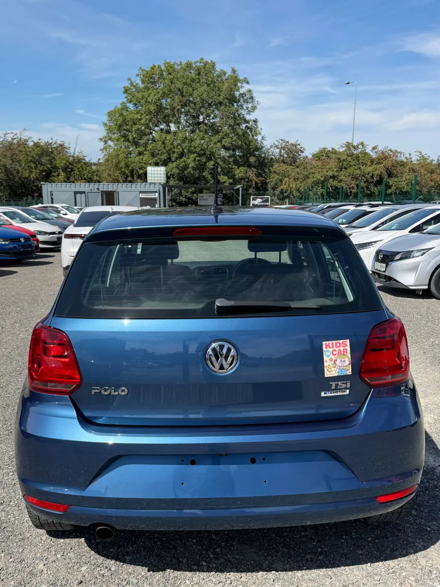 Volkswagen Polo 2017 Blue - Image 5