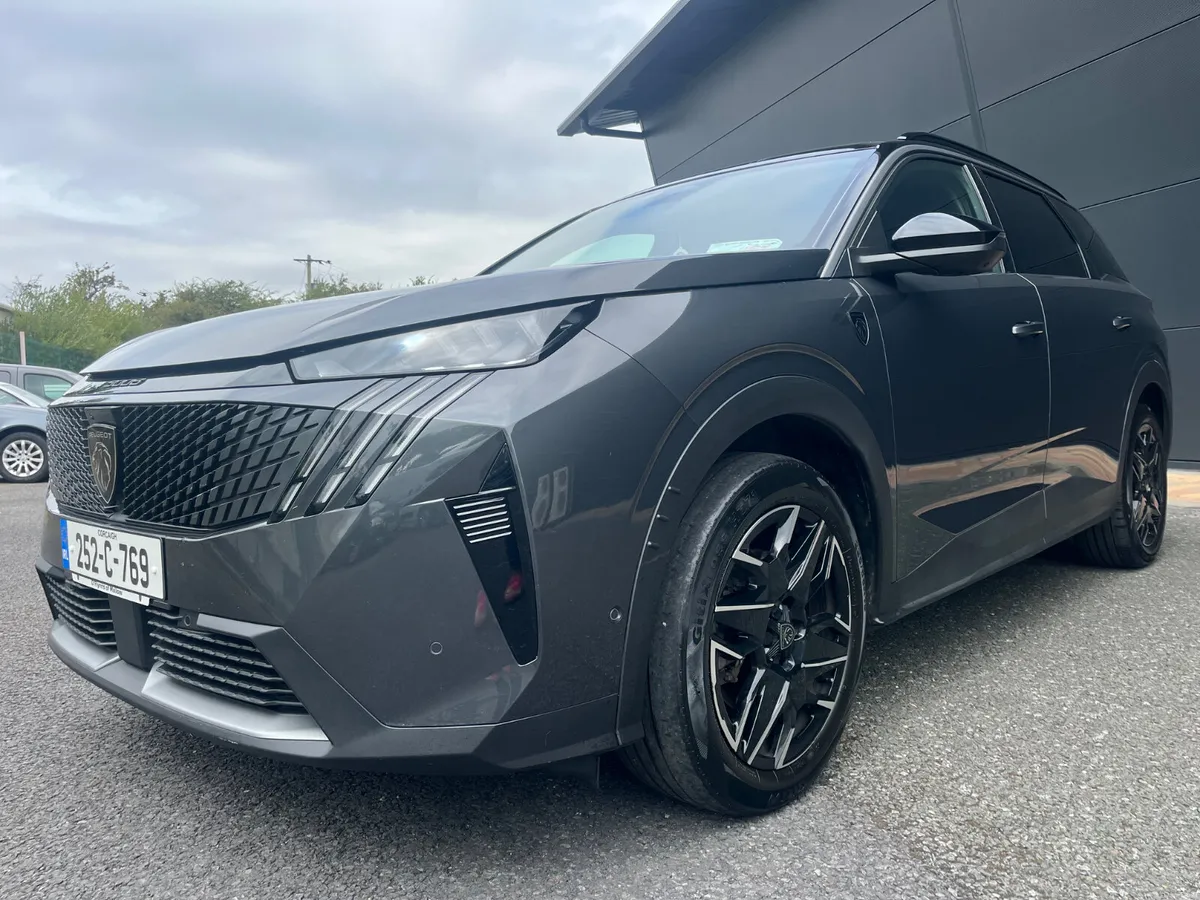 Peugeot 5008 2025 - Image 2