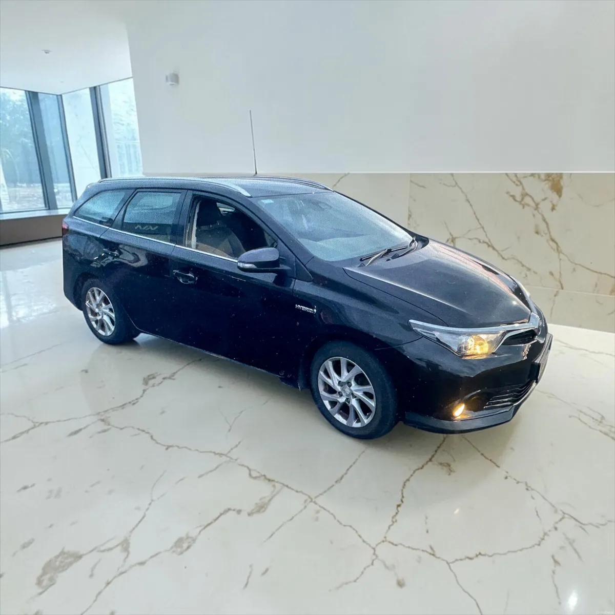 2018 Toyota Auris Hybrid Luna Touring Sports - Image 1