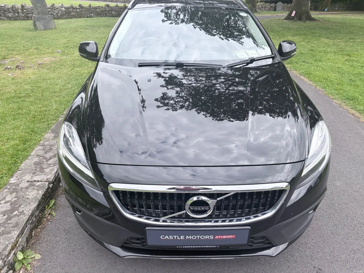 Volvo V40 Cross Country 2016 - Low Mileage - Image 4