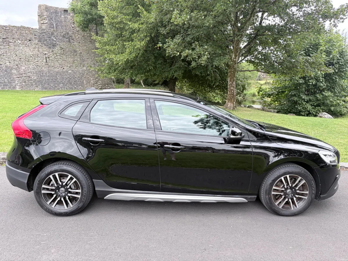 Volvo V40 Cross Country 2016 - Low Mileage - Image 5