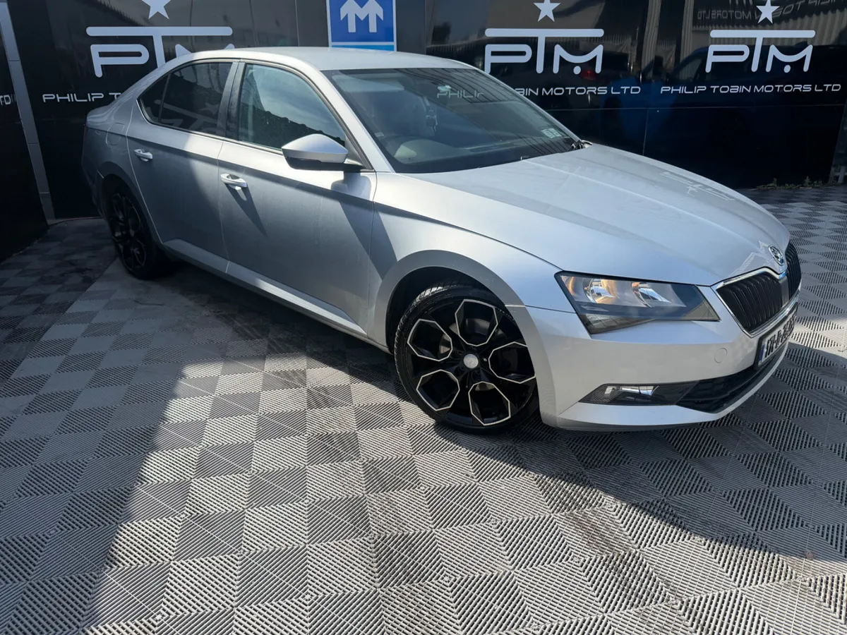 Skoda Superb Active 1.6TDi 120HP DSG - Image 2