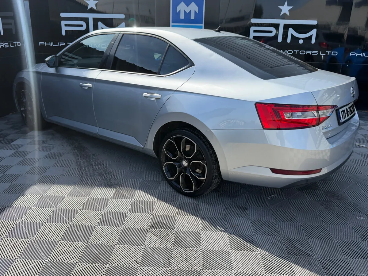Skoda Superb Active 1.6TDi 120HP DSG - Image 6