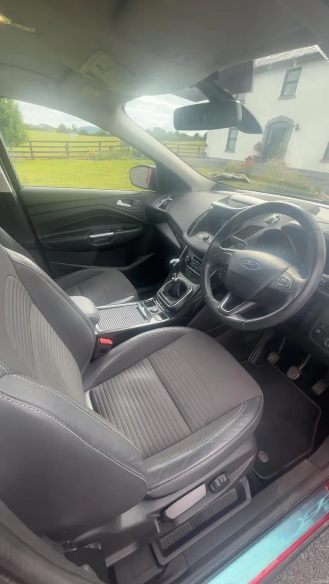 Ford Kuga - Image 4