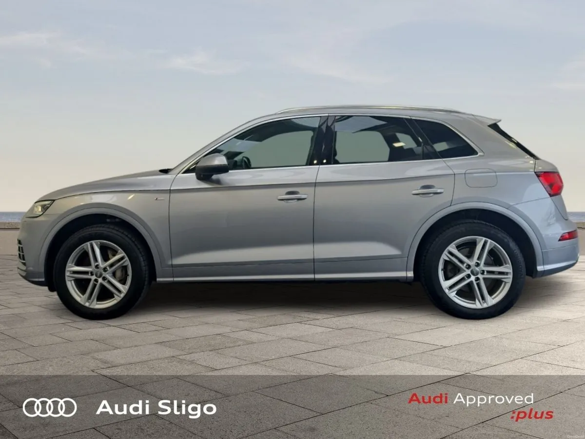 Audi Q5 2.0TFSI e 299Hp quattro S Line Auto - Plug - Image 4
