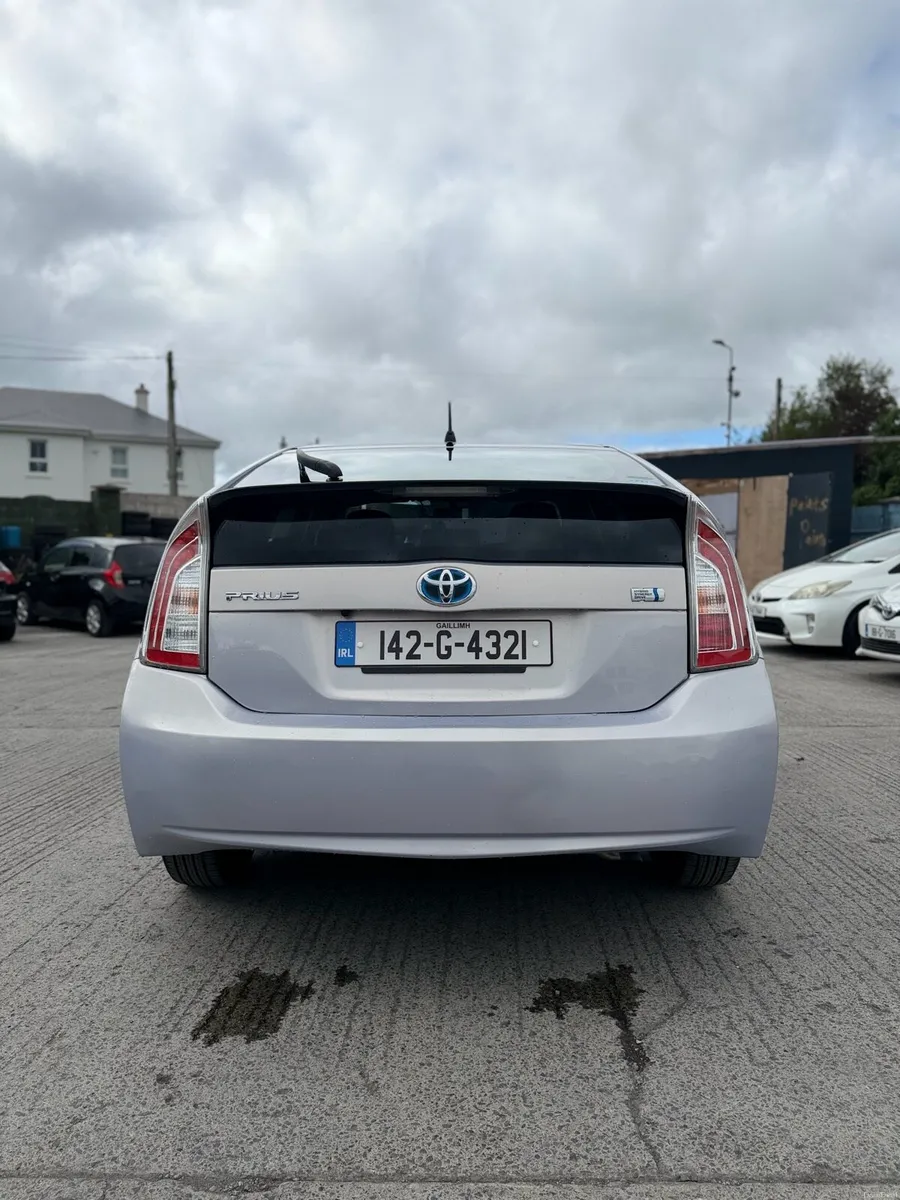 2014 Toyota Prius 1.8 Hybrid |122k km - Image 4