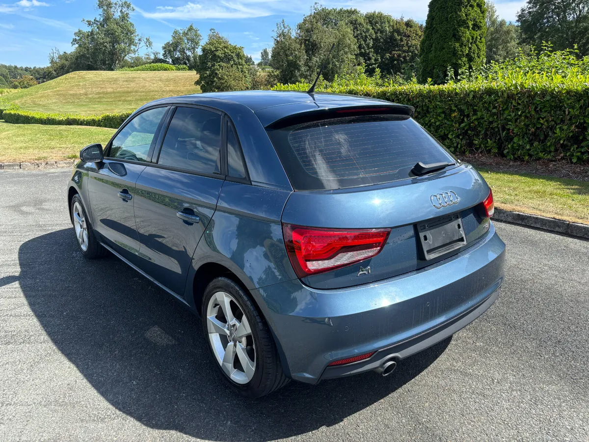 AUID A1 1.0 TFSI AUTO 2016 - Image 6