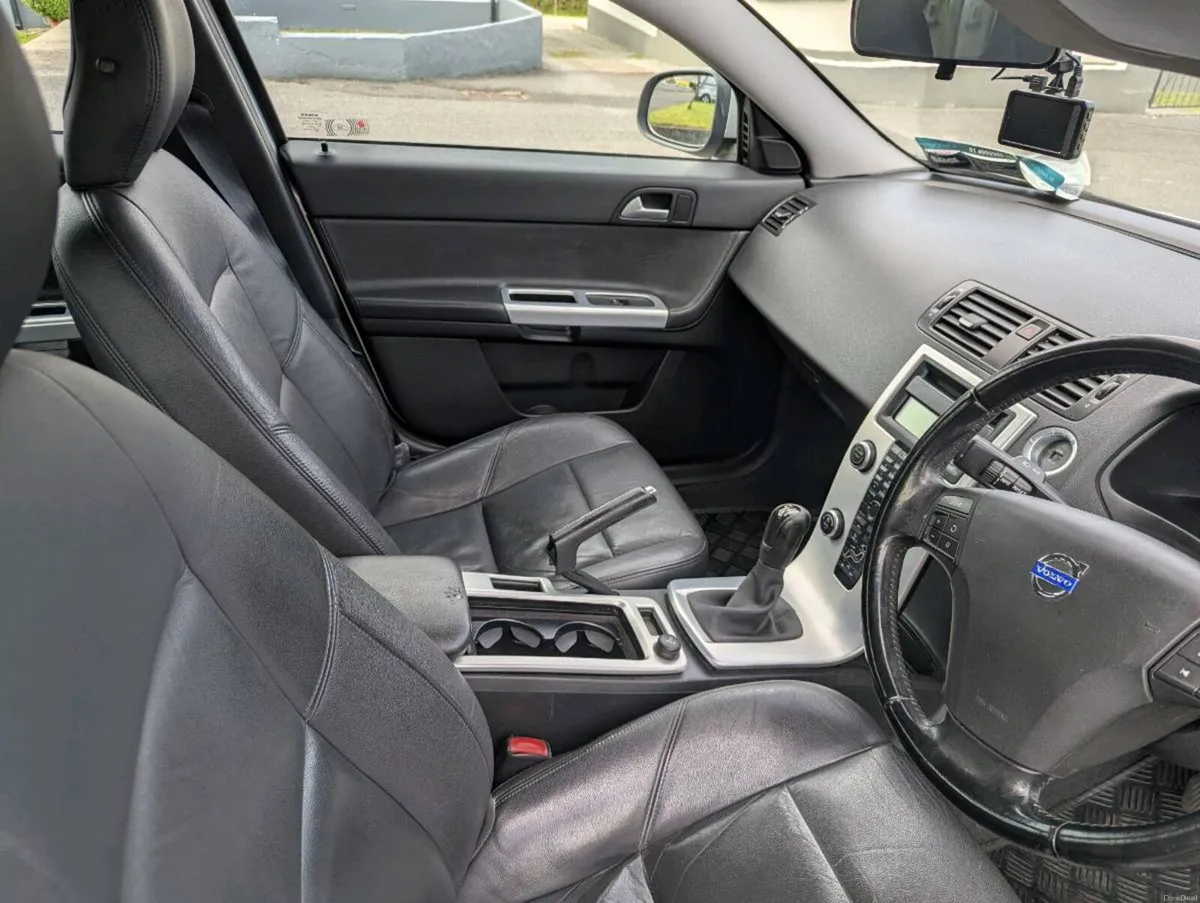 2012 Volvo V50 - Image 5