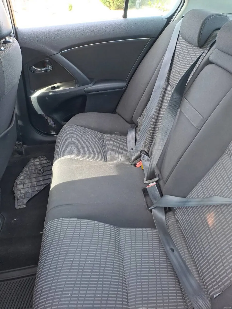 Toyota avensis D4D - Image 5