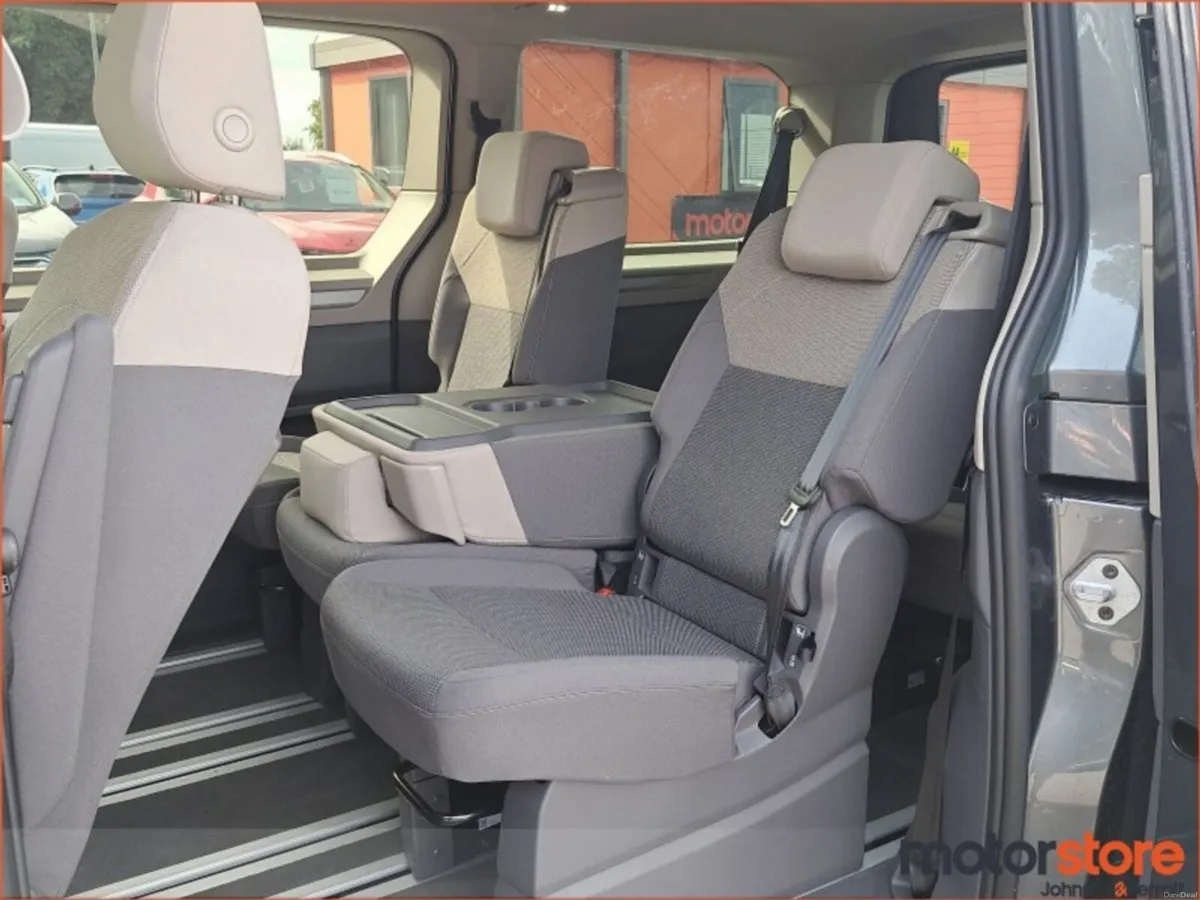 Volkswagen Multivan T7 LIFE PHEV 240BHP 4 Motion L - Image 5