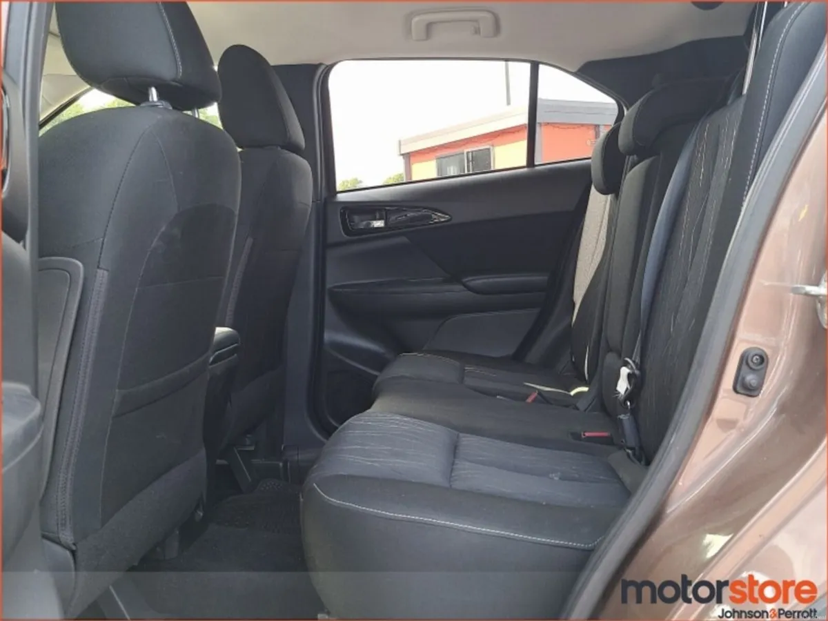 Mitsubishi Eclipse Cross 1.5 Petrol 6MT Intense 2W - Image 5