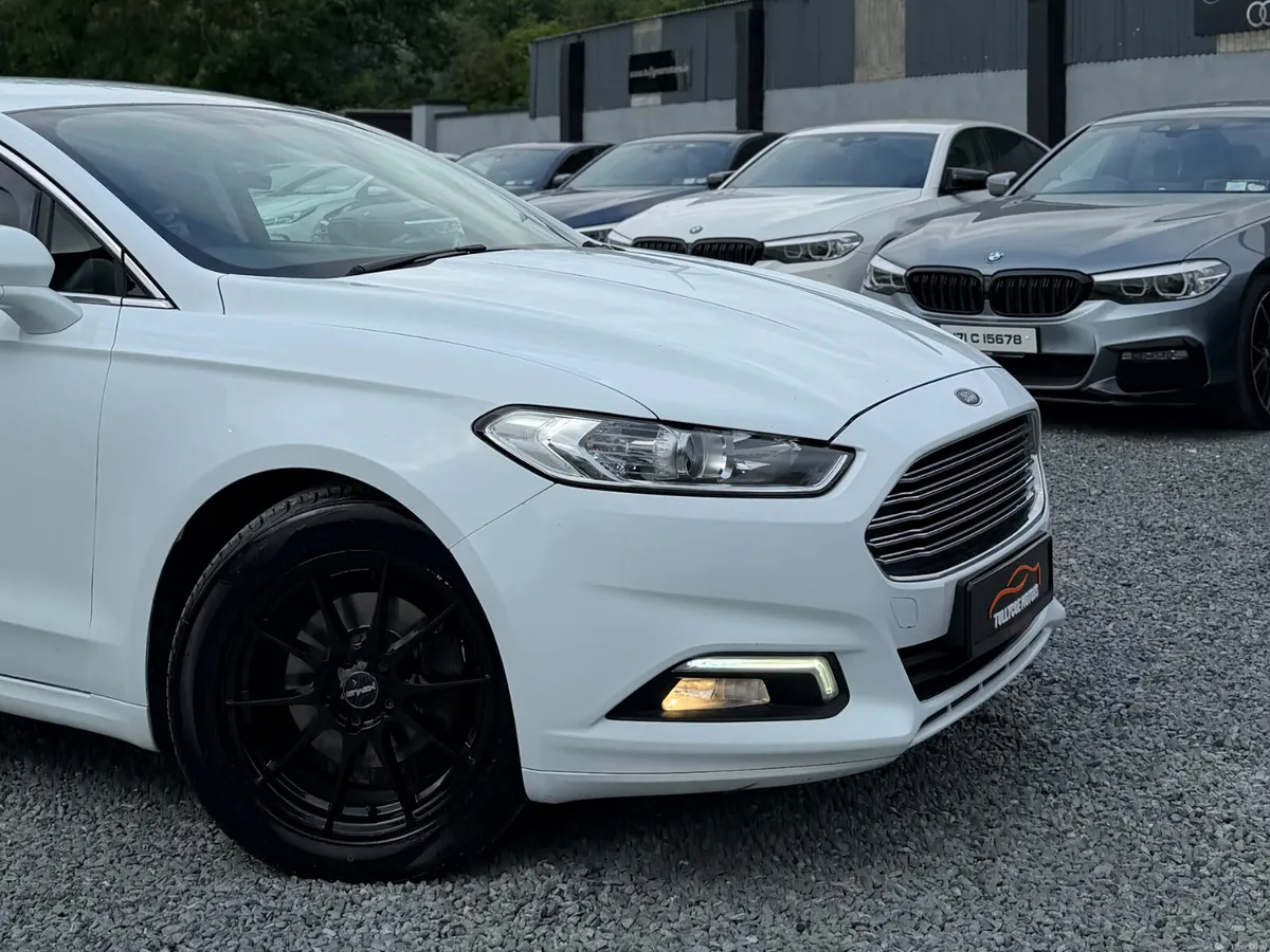 FORD MONDEO ZETEC 2017 - Image 4