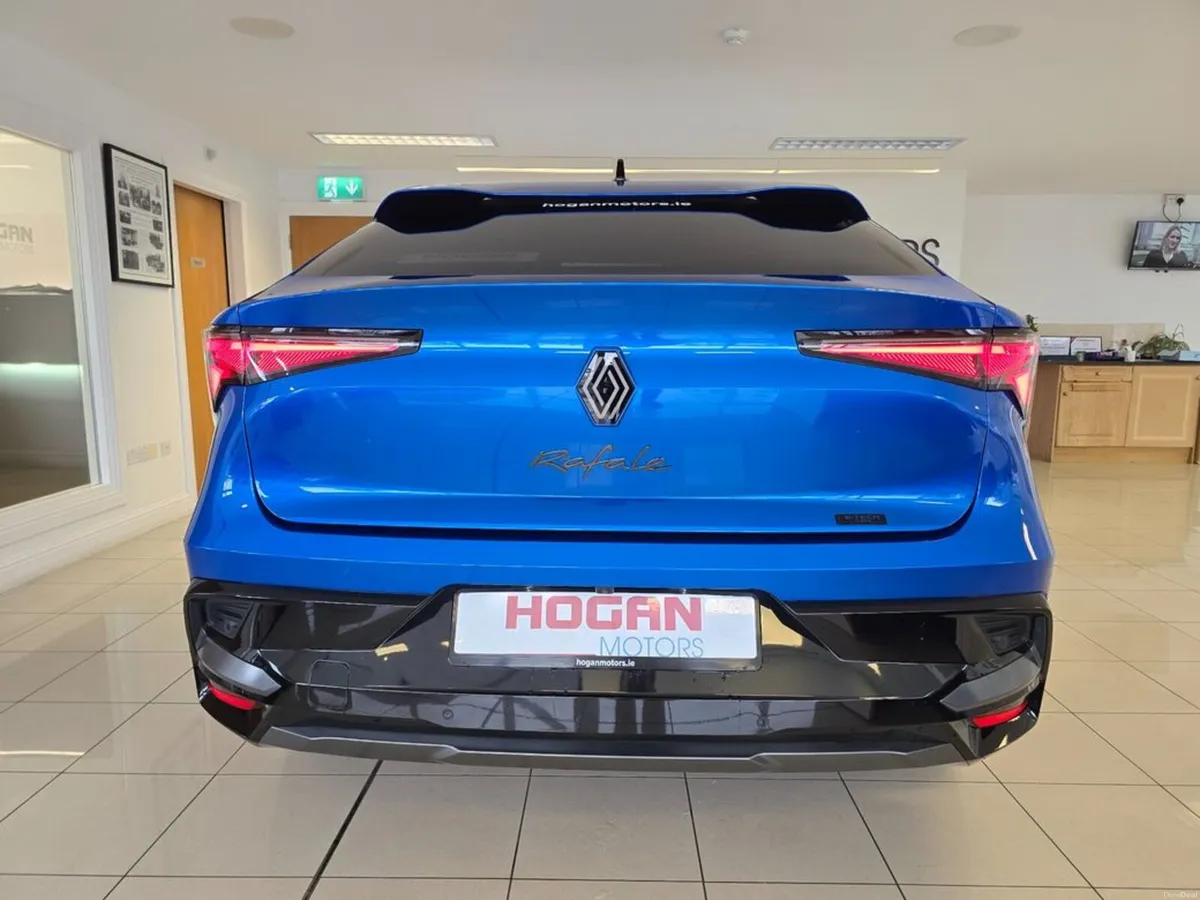 Renault Rafale Esprit Alpine E Tech 200 Hybrid Aut - Image 5