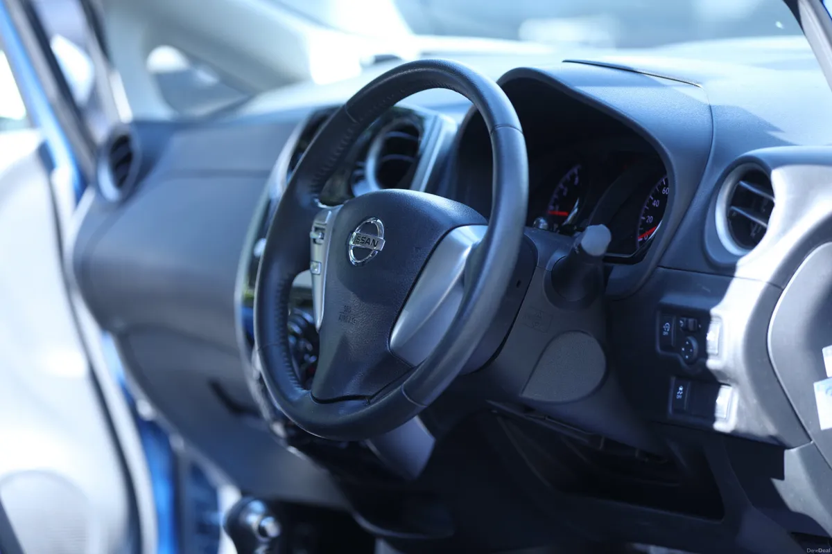 Nissan Note MEDALIST X 2015 53k km - Image 5
