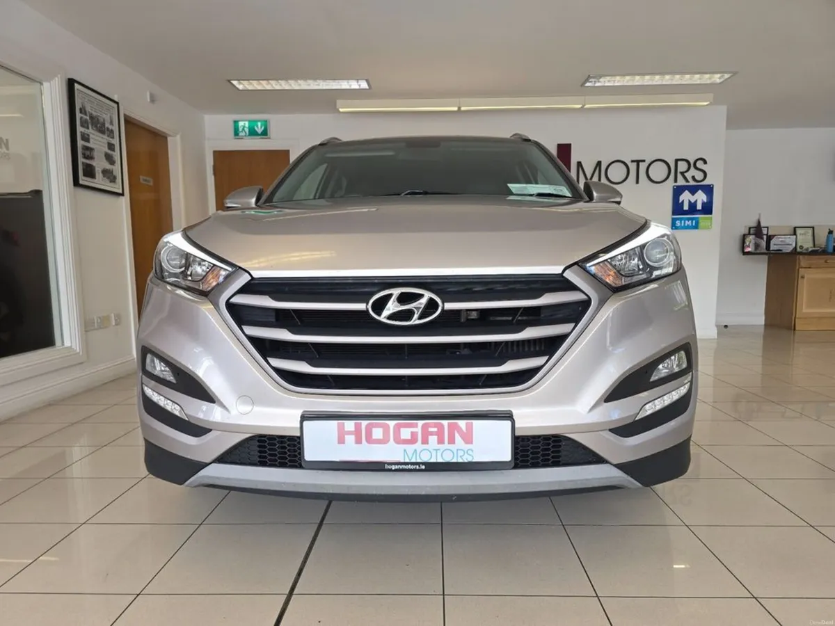 Hyundai Tucson Executive SE Diesel * Best Spec * - Image 2