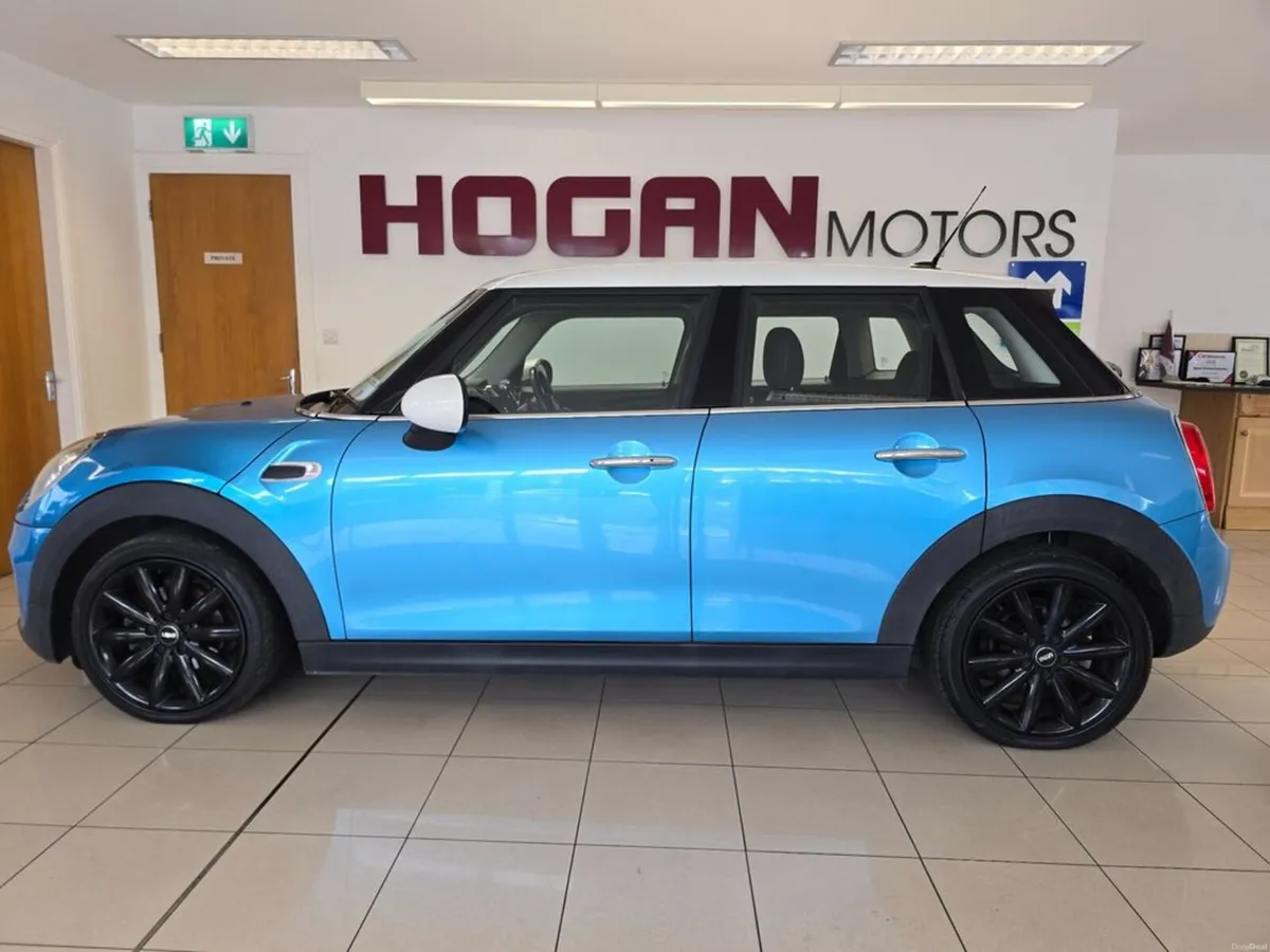 Mini Cooper 1.5D 5DR H/B - Image 4