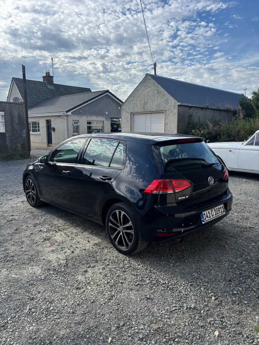 2014 Volkswagen Golf - Image 4