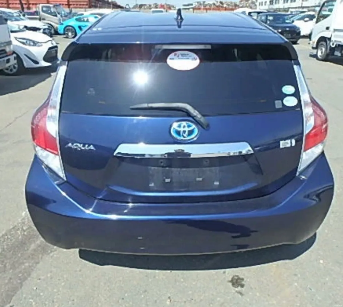 🔵 Toyota Aqua 1.5 Petrol Hybrid Automatic Low Km - Image 4