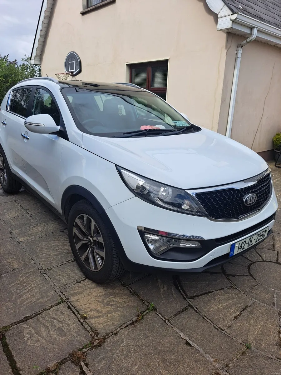 Car - Image 4