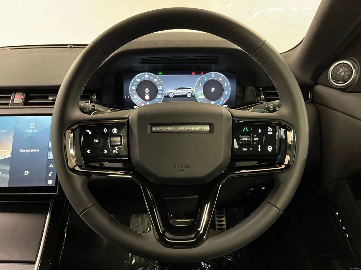 Land Rover Range Rover Evoque Dynamic SE P300e PHE - Image 5