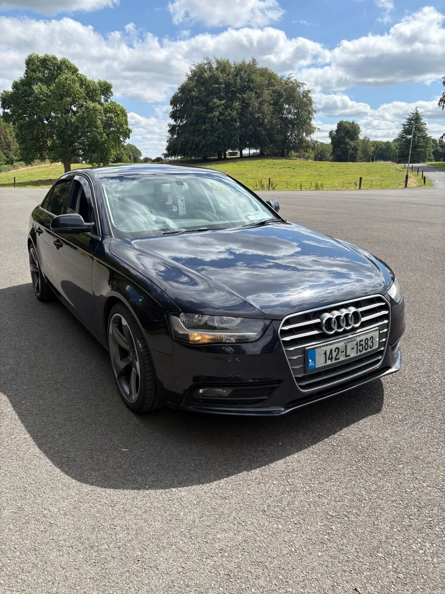 Audi A4 2014 - Image 2