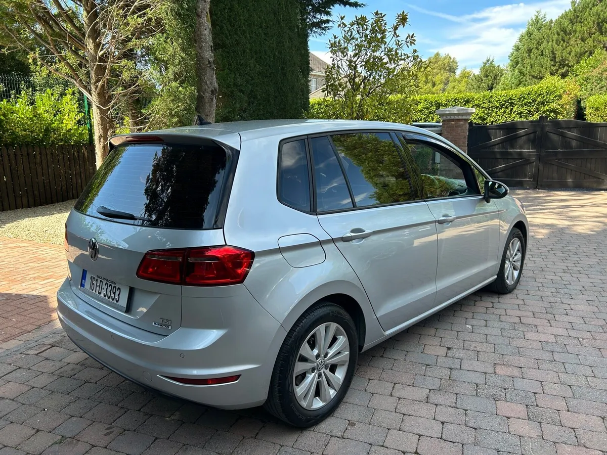 16 Volkswagen Golf SV 1.2 Only 67klms Auto €10500 - Image 3