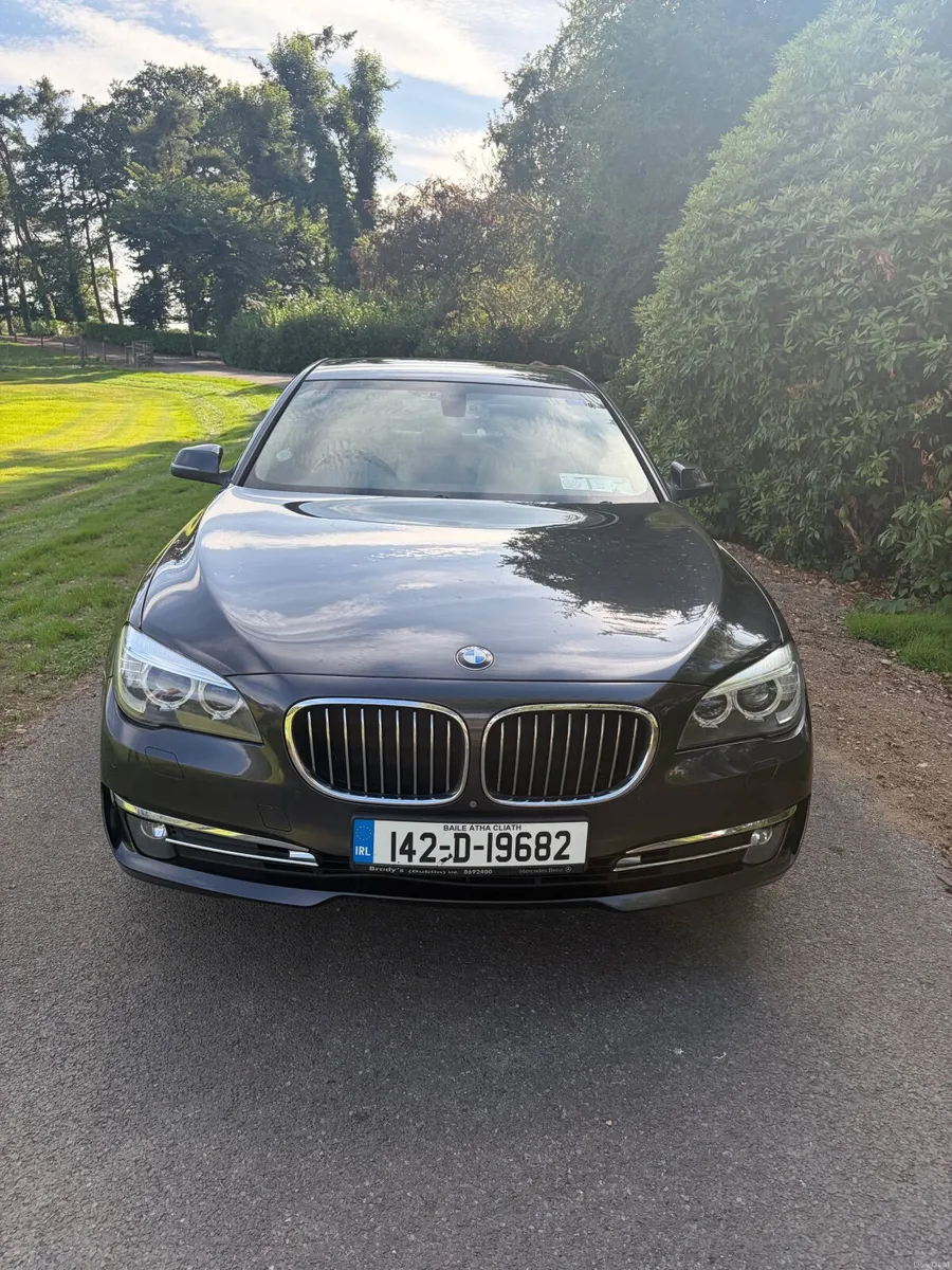 BMW 7-Series 2014 - Image 1