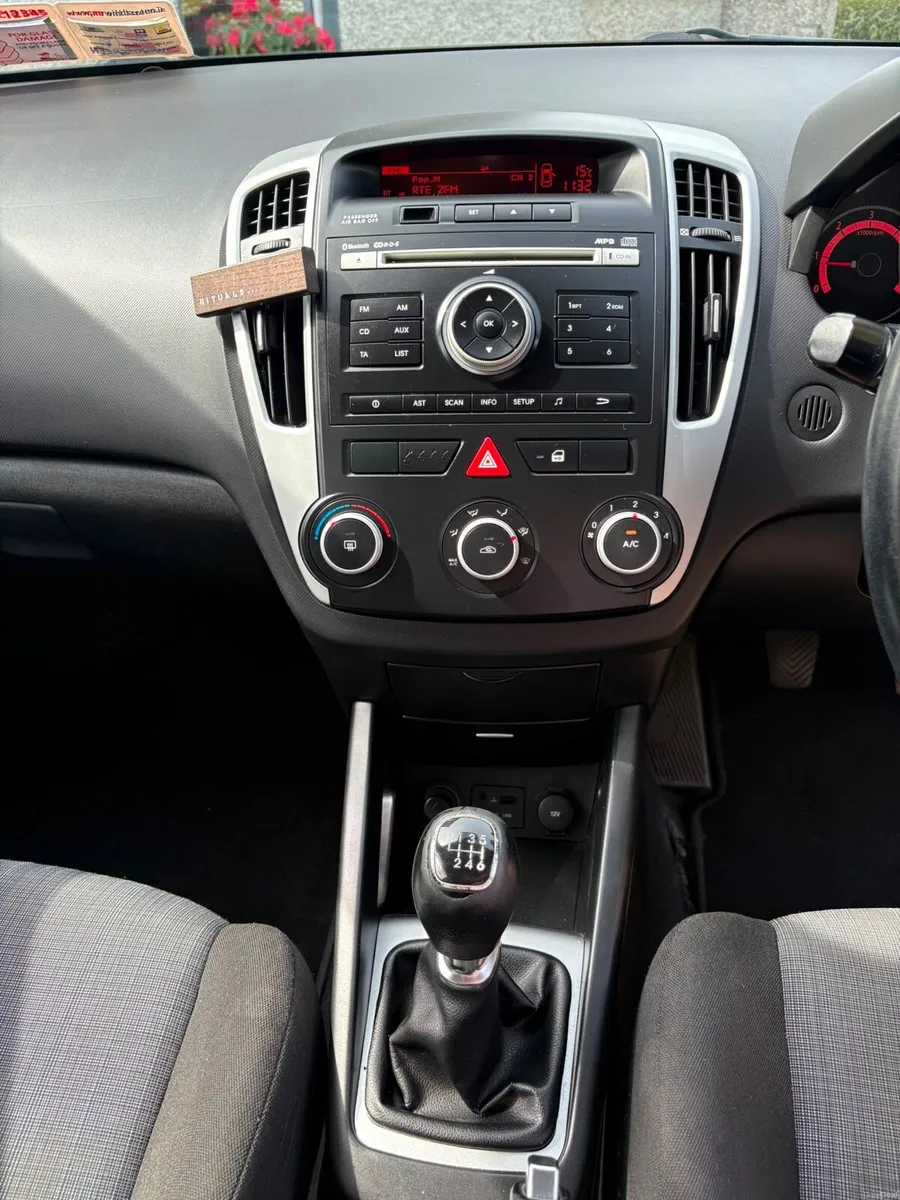 Kia pro ceed 2011 - Image 5