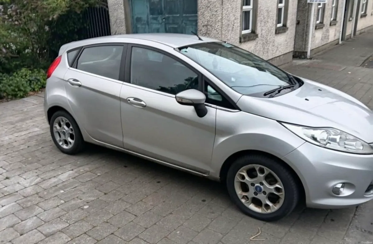 2012 Ford Fiesta •NEW NCT 04/2027• - Image 2