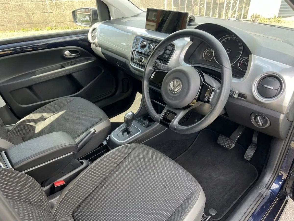 Vw up! Apple car play, Automatic - Image 4