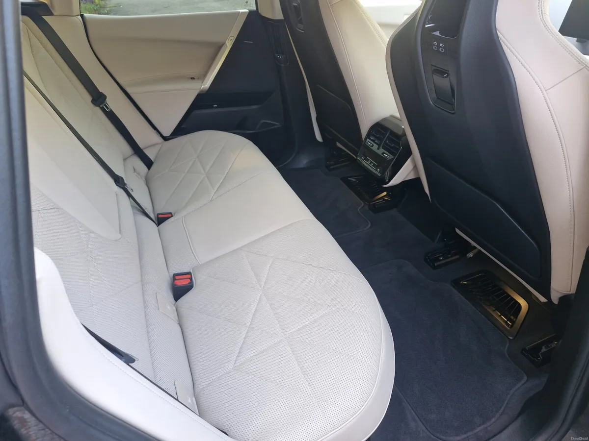 IX 40 XDRIVE (HIGH SPEC ) (BATTERY +A+97.6% RATED) - Image 3