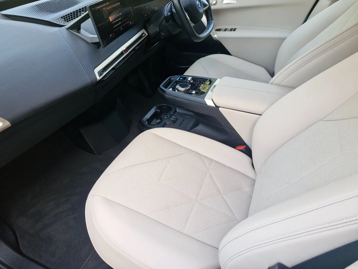 IX 40 XDRIVE (HIGH SPEC ) (BATTERY +A+97.6% RATED) - Image 4