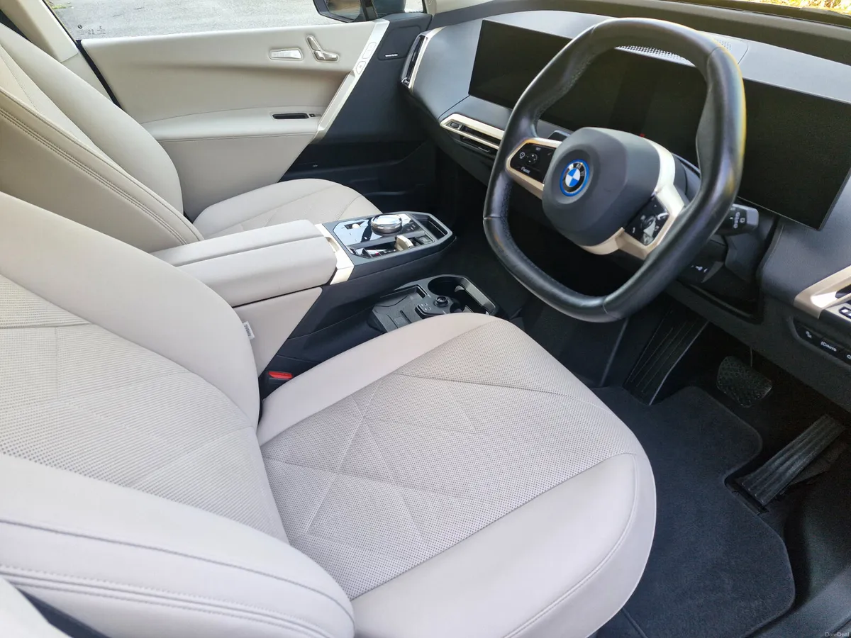 IX 40 XDRIVE (HIGH SPEC ) (BATTERY +A+97.6% RATED) - Image 2