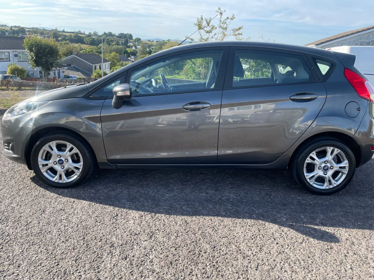 FORD FIESTA 1.25 ZETEC 162 NCT 09/27 TAX 11/27 - Image 6