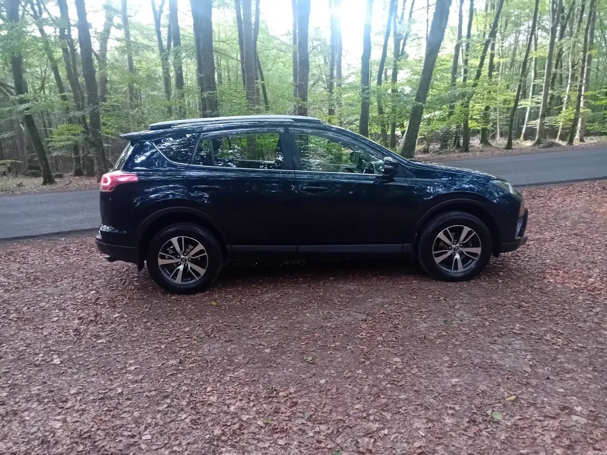 172 TOYOTA  RAV4, 2.0D LUNA SPORT 1 OWNER - Image 5