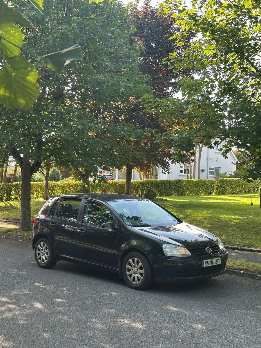 2005 golf - Image 1
