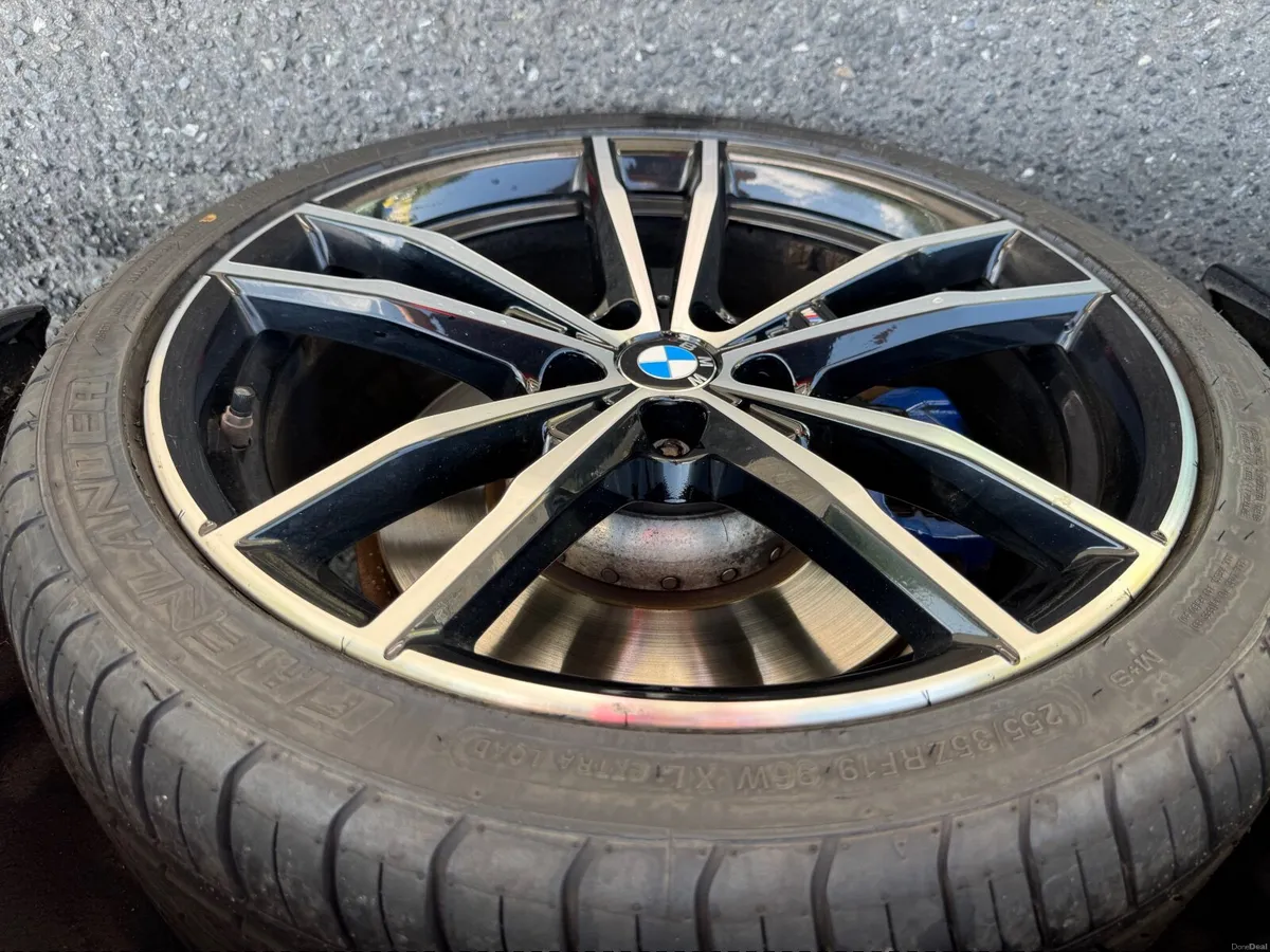 BMW 330e X Drive Touring - Image 6