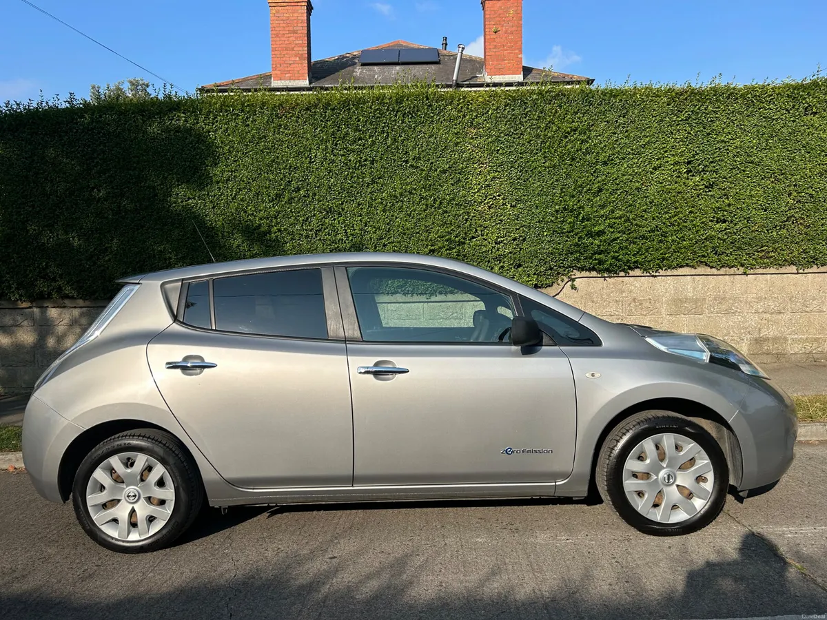 2018 NISSAN LEAF SERVICE HISTORY NCT MARCH 2028 - Image 4