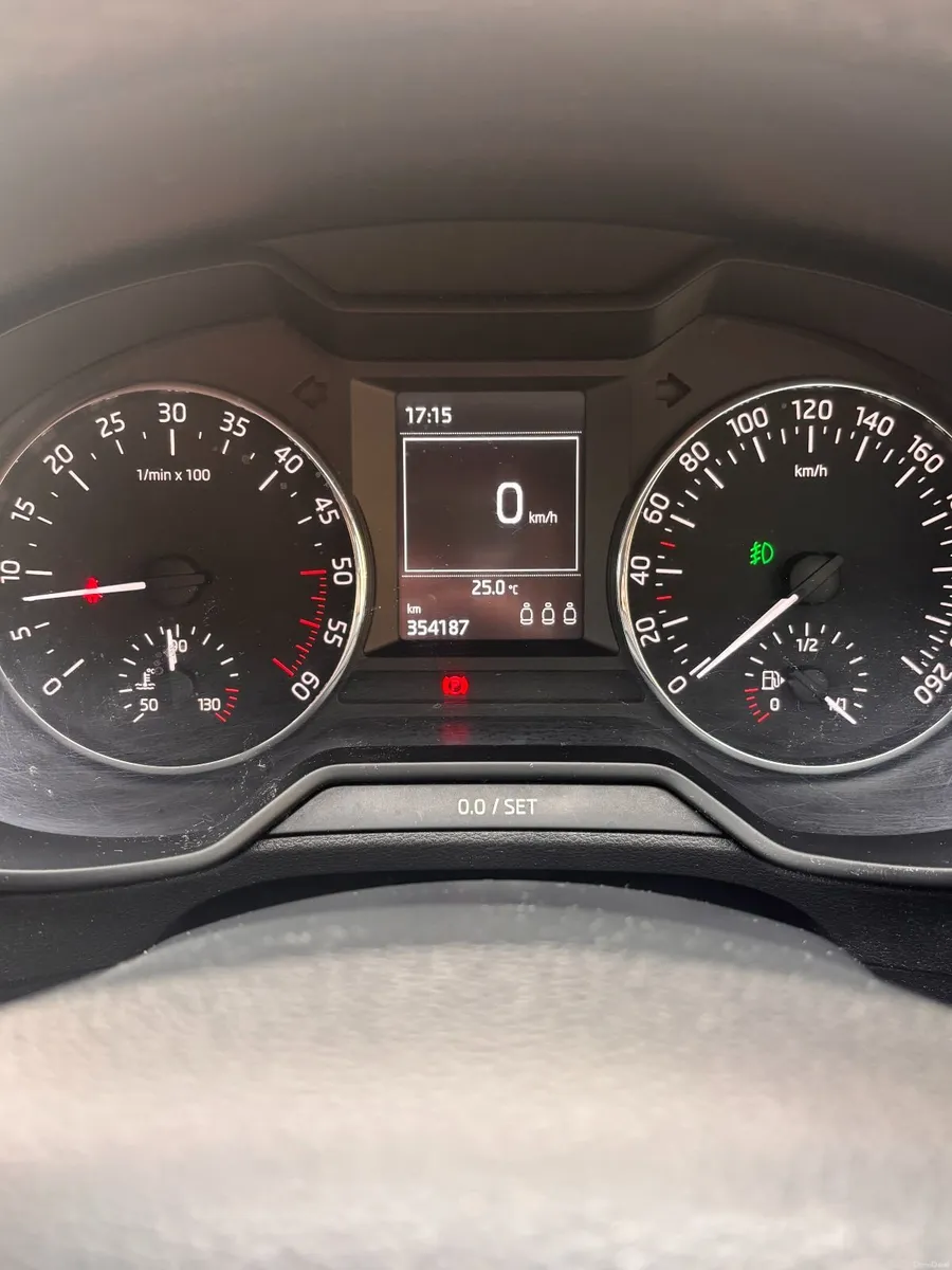 Skoda Octavia 2015 - Image 6