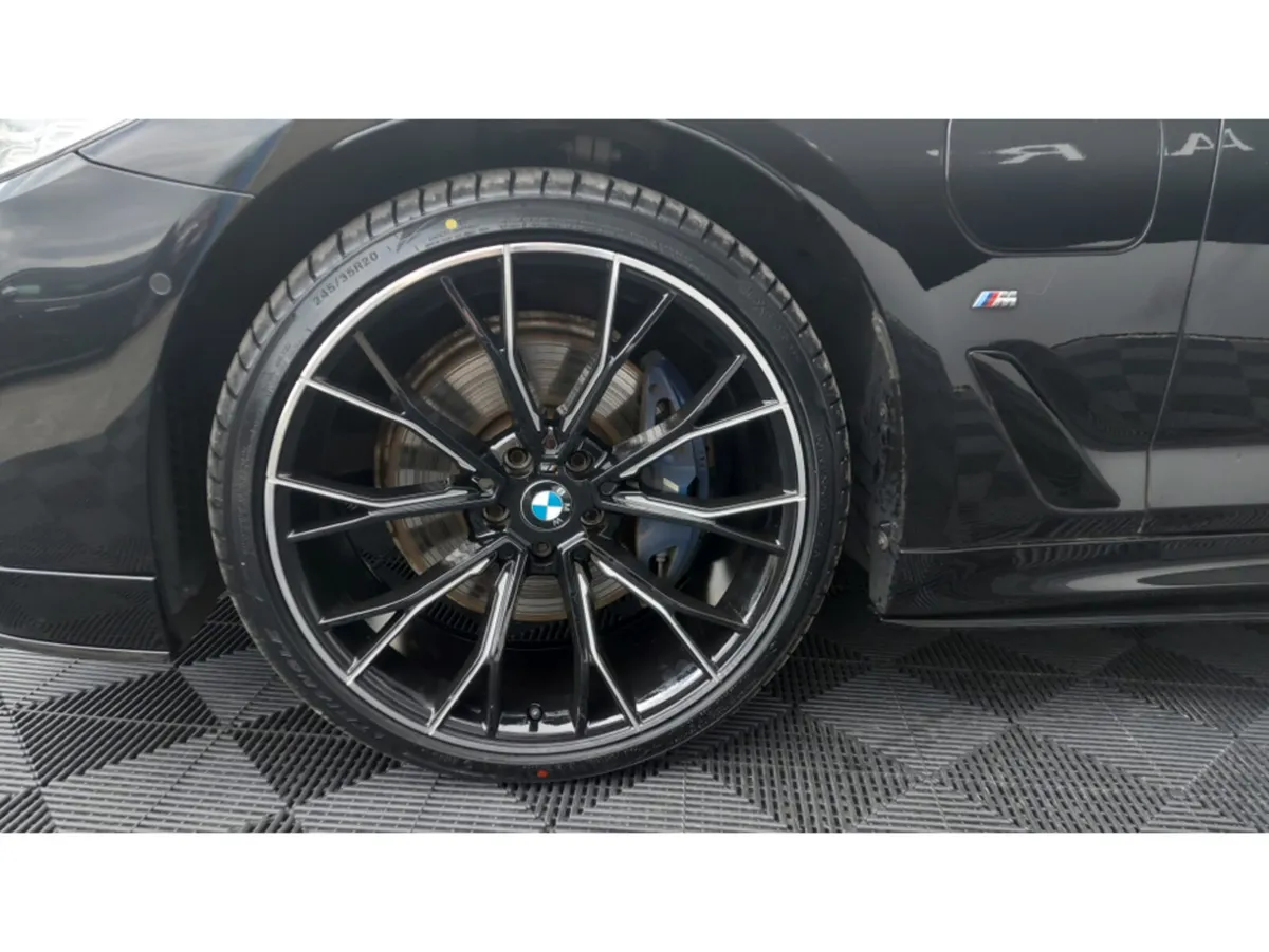 BMW 5-Series BMW 530e, M-Sport individual model pl - Image 2